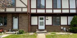 Charming 3 Bedroom/2 Full Bath/2 Half Bath Townhome in Parkville, MD! Gallery 1