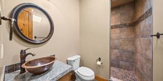 Beautiful Home in an Exclusive Gated Community Gallery 29