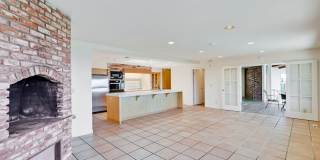 Private Saratoga Mountain Retreat Just Minutes from Downtown Private Saratoga Mountain Retreat Just Minutes from Downtown Gallery 12