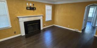1960 Country Club Drive Gallery 3