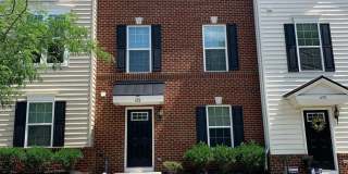 652 E CHESTNUT Street Gallery 1