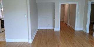 828 Reba Place Gallery 5