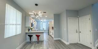 1261 Hayes St Gallery 11