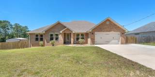 Stunning 4 Bedroom in PRIME Location!!  South of I-10!! Gallery 1