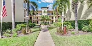 221 Fox Glen Dr unit: 2207 Gallery 1
