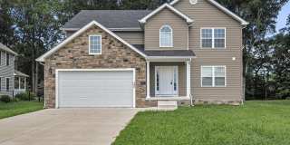 164 RIVER CLIFF Circle Gallery 1