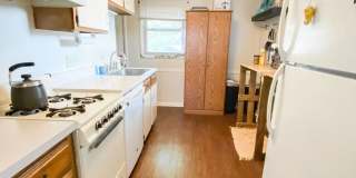 3 Bedroom 1 Bath House with Beautiful Scenery Gallery 5