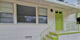 COMING SOON! Cutest 2/1 Bungalow in Hapeville - Housing Vouchers Accepted Gallery 4