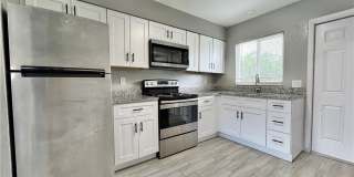 142 Harry Avenue S Gallery 12