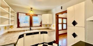 Charming 1925 Hillside Bungalow | Downtown Colorado Springs Gallery 7