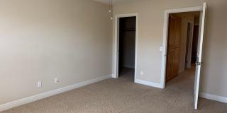 Spacious 3 - Bedroom / 2.5 Bath Condo in Desirable Town Green Village Gallery 8