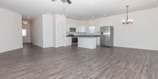 Avalon Bluffs Gallery 107