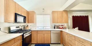 AVAILABLE NOW!! GORGEOUS 2 BEDROOM 2 BATHROOM Home in Palm Desert! AVAILABLE NOW!! GORGEOUS 2 BEDROOM 2 BATHROOM Home in Palm Desert! Gallery 7