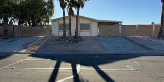 Large Remodeled Doublewide with 2 Car Garage. Gallery 1