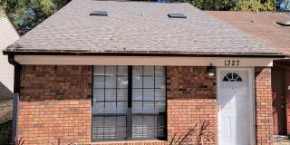 Remodeled 2 bedroom duplex with all wood floors for rent May 6, 2026 for $1350 per month Gallery 1