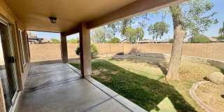 4 Bedroom 3 Bathroom Home in Surprise! Has Loft & Additional Office/Den! Gallery 40