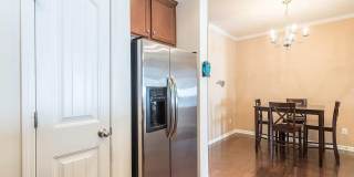 Room in 4 Bedroom Home at Warm Springs Ln Gallery 14