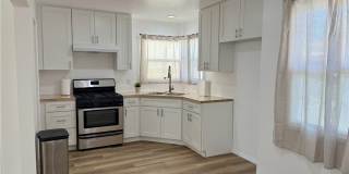 719 S Walnut Gallery 1