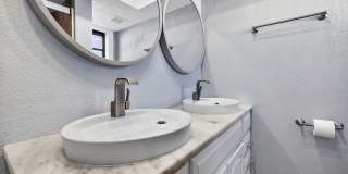 Beautifully Updated Condo with Community pool Gallery 12