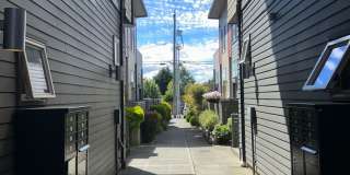 3BR WS Townhome w/ Oversized Windows! 3BR WS Townhome w/ Oversized Windows! Gallery 15