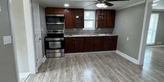 414 East Washington Avenue Gallery 12