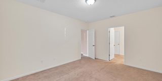 2538 SE Rock Springs Drive Gallery 17