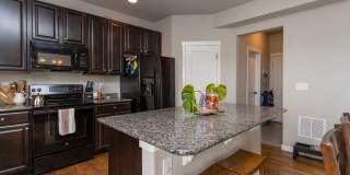 Exquisite 2-Story Home: Luxury Living in Tranquil Cul-de-Sac Setting!! Gallery 10