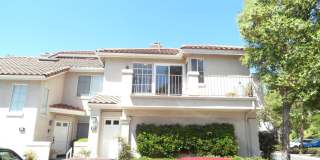 Upstairs 2BR; 2BA end-unit condo w/ 1 car attached garage Upstairs 2BR; 2BA end-unit condo w/ 1 car attached garage Gallery 1