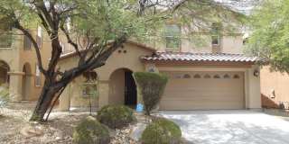 Beautiful Two Story 5 Bedroom Home in SW Gallery 1