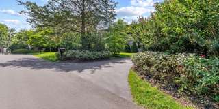 1513 OAKVIEW Drive Gallery 104