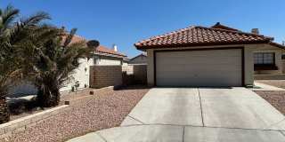 Single Story 2 Bed 2 Bath w/ 2 Car Garage Gallery 1