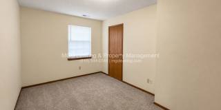 3557-3563 NE Independence Cir Gallery 15