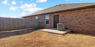 3br 2ba duplex with 2 car garage! Gallery 15