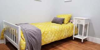 315 Alexander Avenue Gallery 6