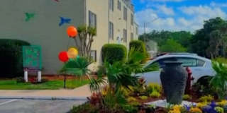 Royal Estates Gallery 67