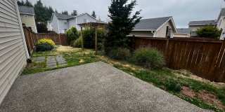 DuPont 2365 SF 3 bedroom plus loft home. Gallery 26