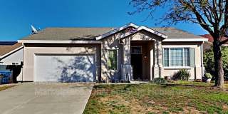 109 Mccurry St Gallery 1