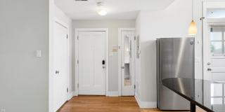 1702 W Catalpa Avenue Gallery 11