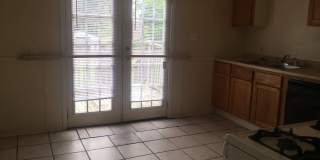 3bd 1 ba home that is move-in ready! Gallery 1