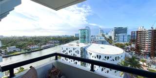 3200 Collins Ave Gallery 1