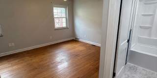 Spacious 5 bedroom 3 bathroom home Gallery 11