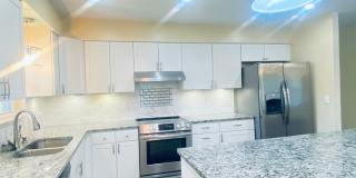 4 Bedroom Home with Large Family Room, Huge Fenced Yard, Workshop & Pool Gallery 34