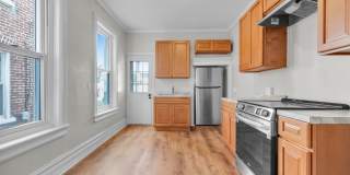 Welcome to 325 1/2 N Franklin Street! Gallery 1