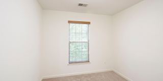 Pet-Friendly Cherry Hill Townhome Gallery 14
