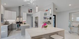 156 Coventry Place Gallery 18