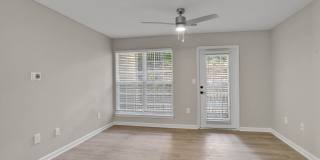 LYNX Gate City Gallery 6