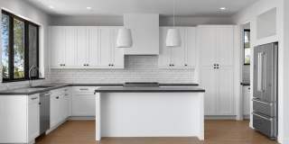 Modern Coastal Lease in Top of the World Gallery 9