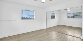 114 SE 8th St Gallery 16