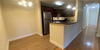 Spacious and Bright Oceanside Condo Gallery 5