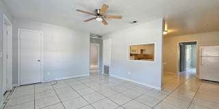Charming 3-Bedroom, 2-Bath Home with Bonus Room and Detached Garage in Lakeland!! Gallery 9